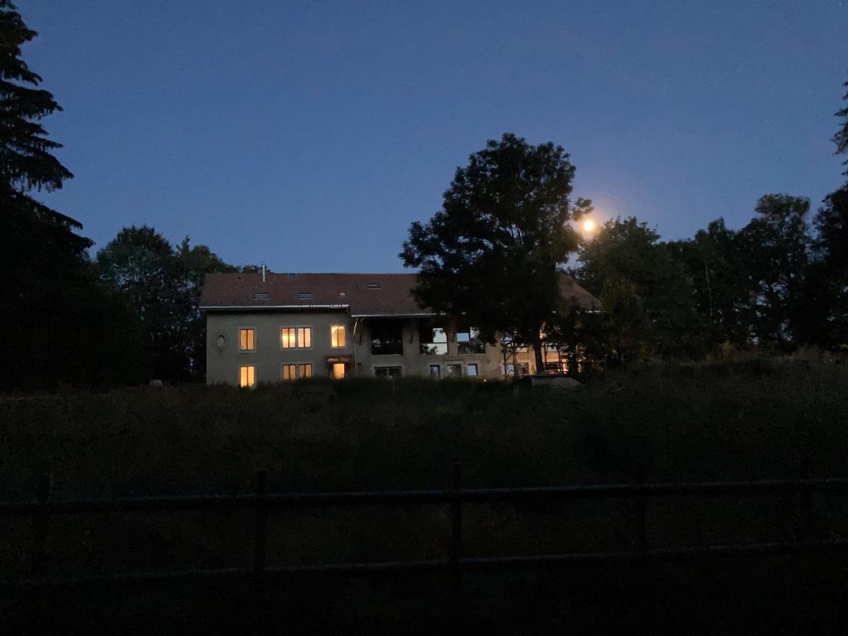 La Ferme Des Aretes Bed & Breakfast La Chaux De Fonds Exterior photo